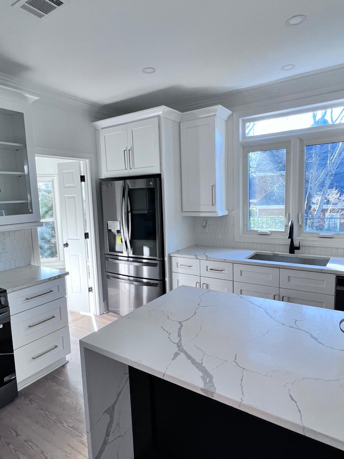 White kitchen cabinets